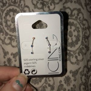 Women’s Junior’s earrings